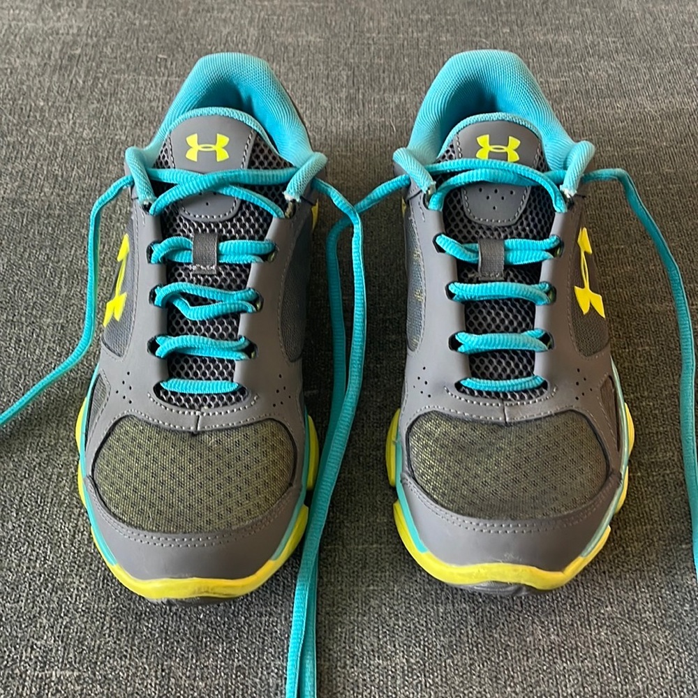 Under Armour Womens Sneakers